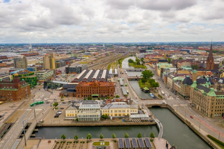 E.ON:s nya huvudkontor kommer att ligga i den framväxande stadsdelen Nyhamnen norr och öster om Malmö C.