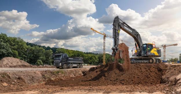 Helt nya EC350E från Volvo Construction Equipment (Volvo CE) har konstruerats för att överbrygga prestandaprofilen mellan företagets befintliga EC300E- och EC380E-grävmaskiner.