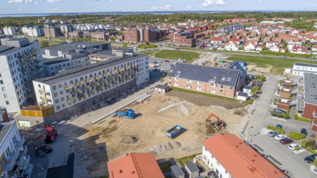 Vollenweiders ZX135USLC gick i våras på anläggningsarbeten i Helsingborg.