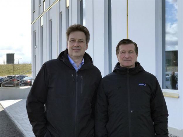 Jacobsson, vd Peab Asfalt och Håkan Wifvesson, vd Swerock.
