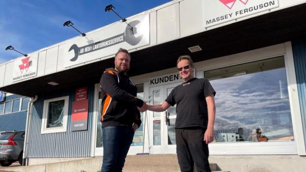 Jimmy Arvidsson, Säljare på Delvator och Roland Hellberg på Heby Lantbruksservice.
