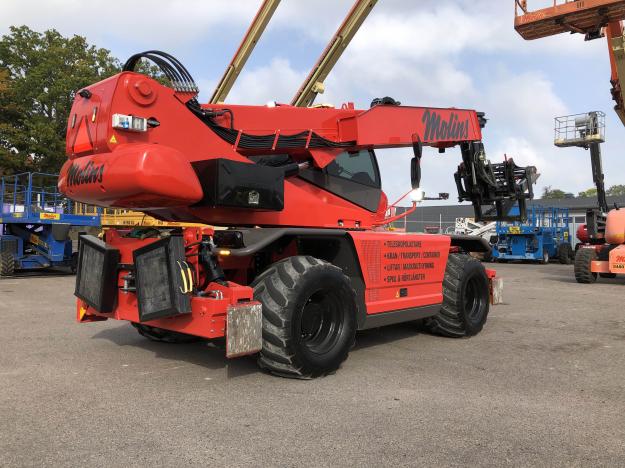 &Auml;r Adam Karlssons Manitou MRT2550P+ Sveriges snyggaste teleskoplastare?