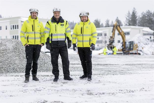Daniel Lundmark, Per-Anders Wass och Tomas Brännström, Contractor mark.